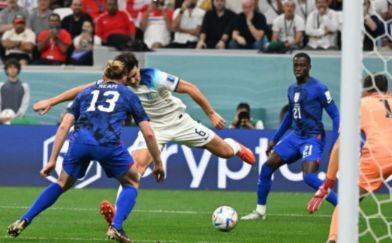 世界杯-英格兰0-0战平美国 普利西奇中框麦肯尼失良机
