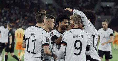世预赛-格纳布里2球霍夫曼世界波 德国6-0升榜首