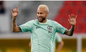 世界杯-巴西VS克罗地亚前瞻：桑巴军欲破魔咒 内马尔冲贝利纪录