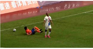 足协杯-申花2-1战胜云南玉昆 费尔南多破门于汉超读秒绝杀